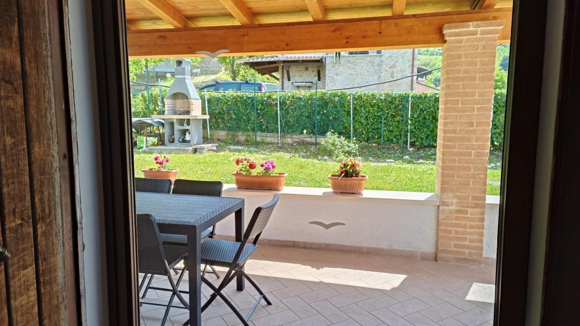 Il Fiordaliso Apartment Preci Екстериор снимка